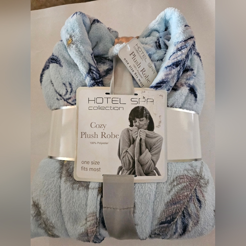 🔴NWT HOTEL SPA Collection Robe (OS) - Picture 2 of 6
